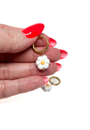 Daisy Charm Huggies