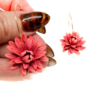 Dahlia Dangles