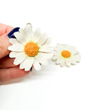 Daisy Dangles