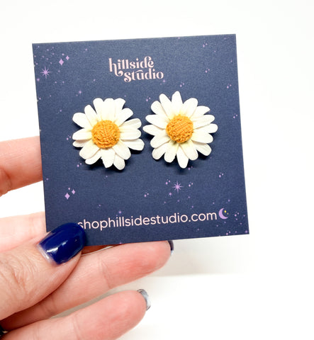Daisy Studs