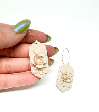 Lilith Floral Dangles - Cream