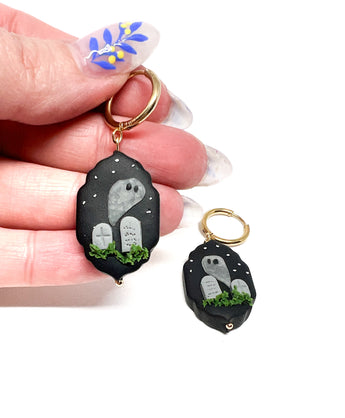 Graveyard Ghost Huggies